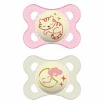 MAM Leucht-Schnuller 2er Pack Night - Silikon 0-6 M - Dino & Mond 5 MAM Leucht-Schnuller 2er Pack Night - Silikon 0-6 M - Dino & Mond – Bild 5