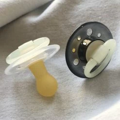 Nip Leucht-Schnuller 4er Pack Cherry Night - Latex 0-6 M - Boy 6 Nip Leucht-Schnuller 4er Pack Cherry Night - Latex 0-6 M - Boy -Baden & Waschen Verkäufe nip leucht schnuller 4er pack cherry night latex 0 6 m boy 38620 54 d2